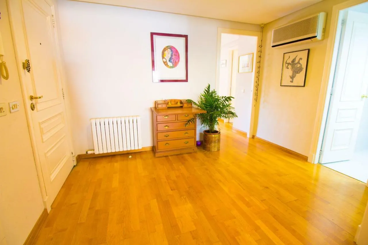 High Quality Apartment 40 Meters From Beach Port de Pollença Spanje